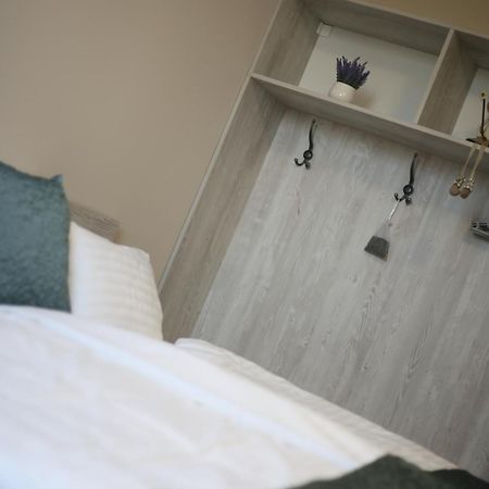Hotel Tiszavilag Pihenohaz à Tiszakécske Extérieur photo