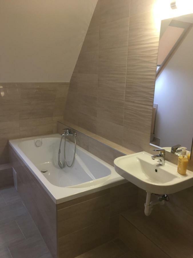 Hotel Tiszavilag Pihenohaz à Tiszakécske Extérieur photo